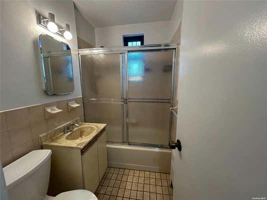 1 bed, 1 bath, $2,000, Unit B