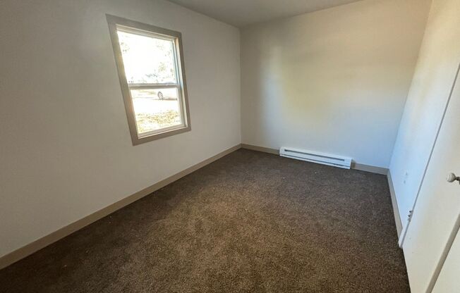 2 beds, 1 bath, $850