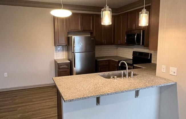 2 beds, 2 baths, 929 sqft, $1,025, Unit 1720-B07