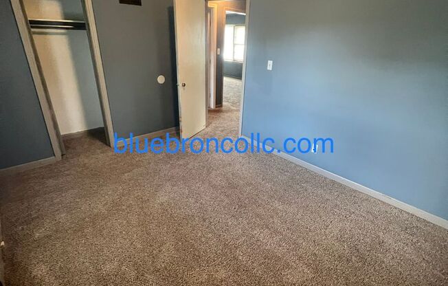 3 beds, 1 bath, $1,099