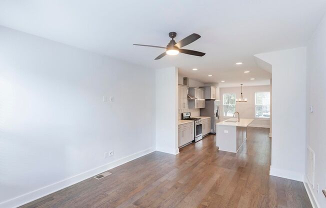 708 TRAL ST