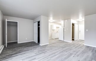 Studio, 1 bath, 450 sqft, $899, Unit 433-207