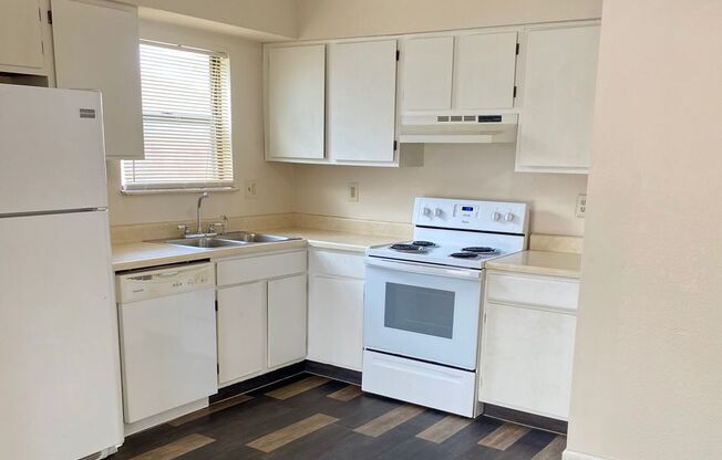 2 beds, 1 bath, 625 sqft, $900, Unit Unit A