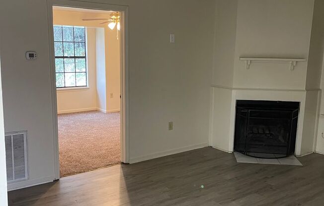 2 beds, 2 baths, 972 sqft, $850