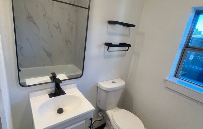 Studio, 1 bath, 600 sqft, $1,199, Unit 1522-04