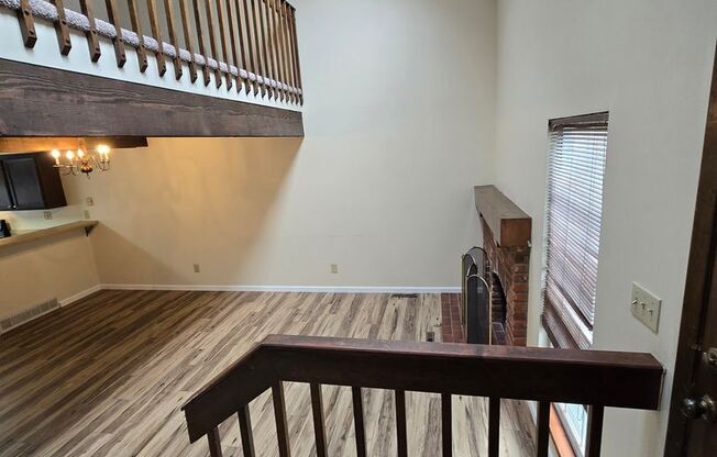 Stunning Townhome with Prime Location and Modern Features!