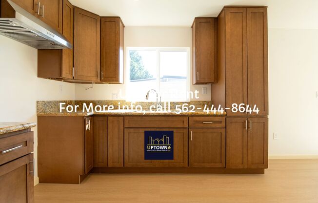 Townhome - 3 Bedrooms-2.5 Baths - Los Angeles -