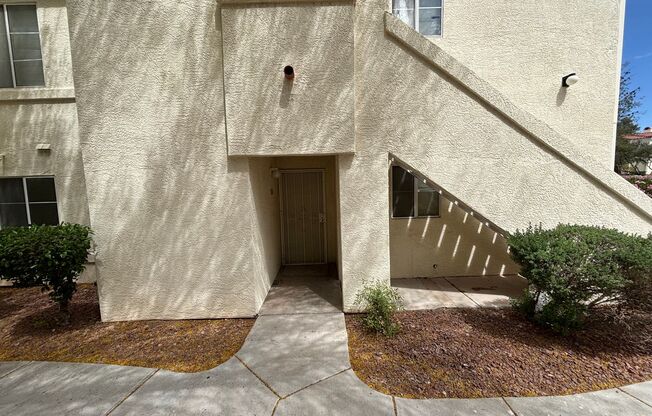 Charming 2Bed/2Bath 1st Floor Condo nestled in this beautiful gated community in Henderson!