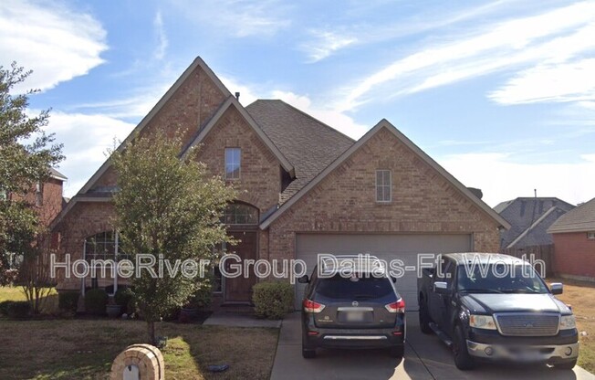 647 E SANDRA LN