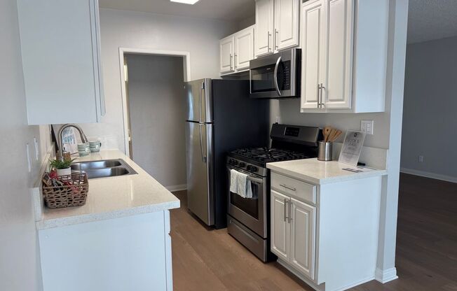 1 bed, 1 bath, 715 sqft, $2,455, Unit A067