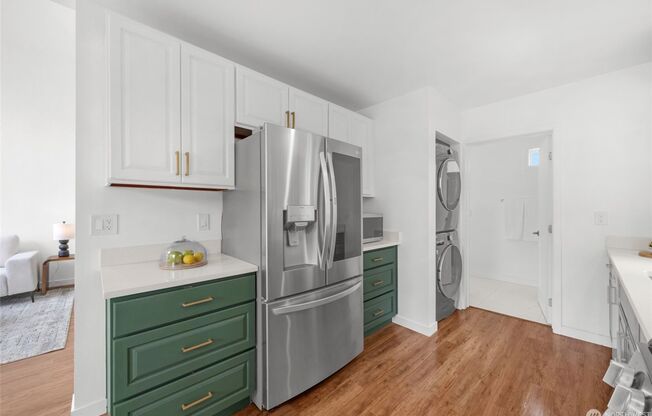 3 beds, 3 baths, $3,795