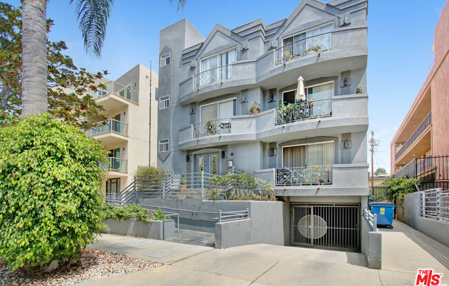 1132 S SHENANDOAH ST PATH