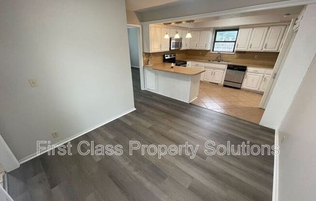 623 N CANADIAN TER