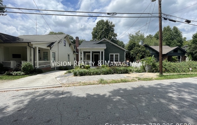 356 SINCLAIR AVE NE