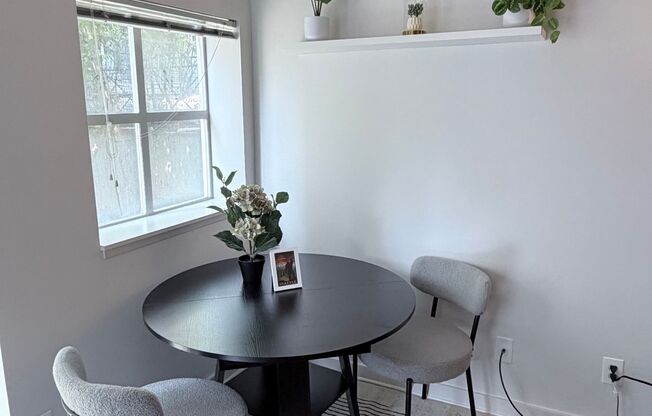 1 bed, 1 bath, 470 sqft, $2,250, Unit 407