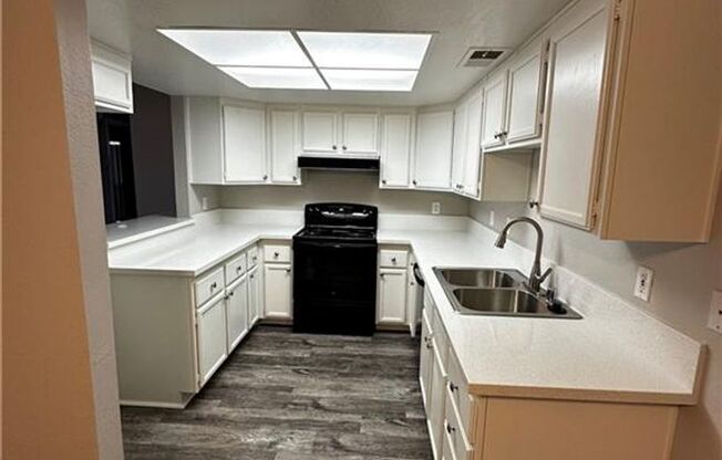 2 Bedroom 1 Bath - 2nd Floor Unit