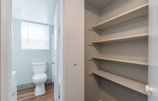 1 bed, 1 bath, 750 sqft, $1,110, Unit B-02