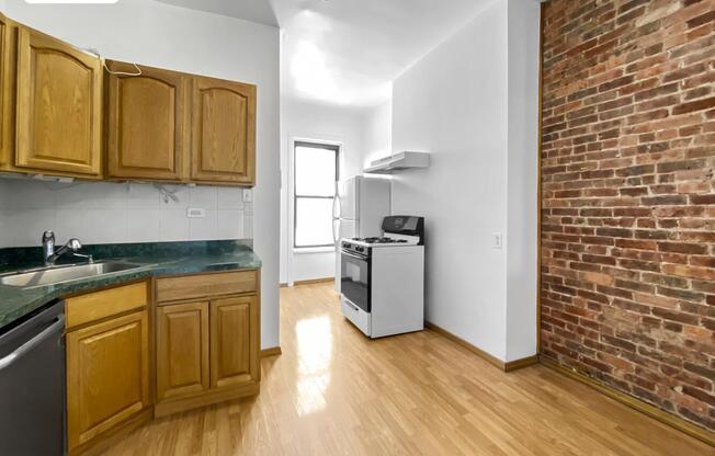 570 VANDERBILT AVE