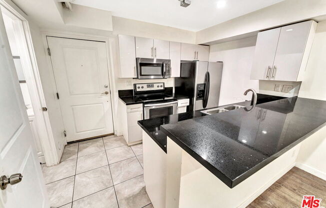 1 bed, 1.5 baths, 742 sqft, $2,695, Unit 106