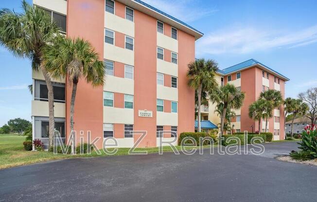200 PEBBLE BCH BLVD