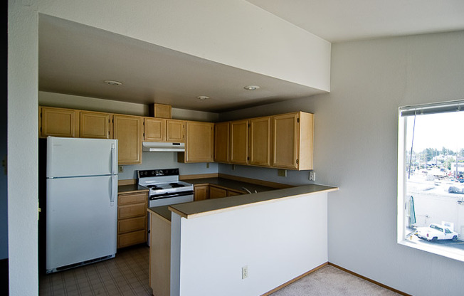 10545 GREENWOOD AVE N