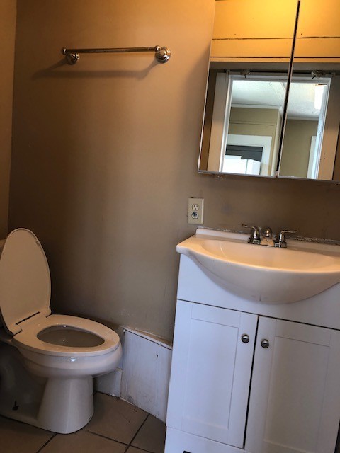 1 bed, 1 bath, $475, Unit #3