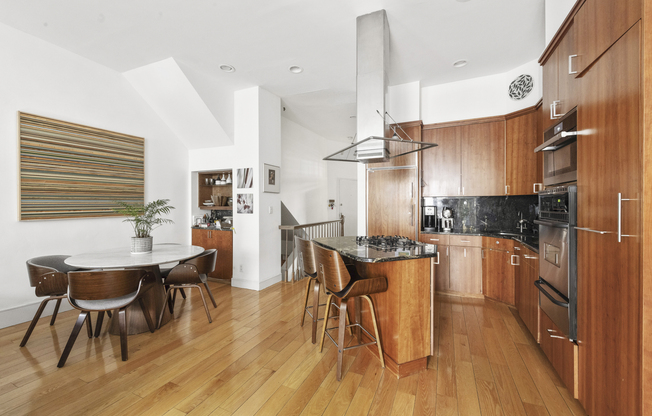 234 W 75 ST