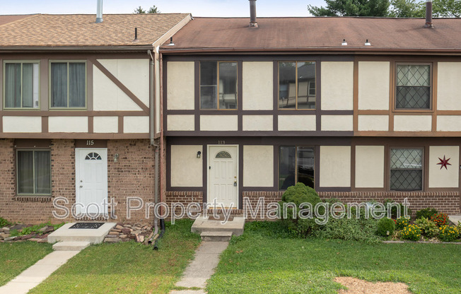 113 BOURBON CT