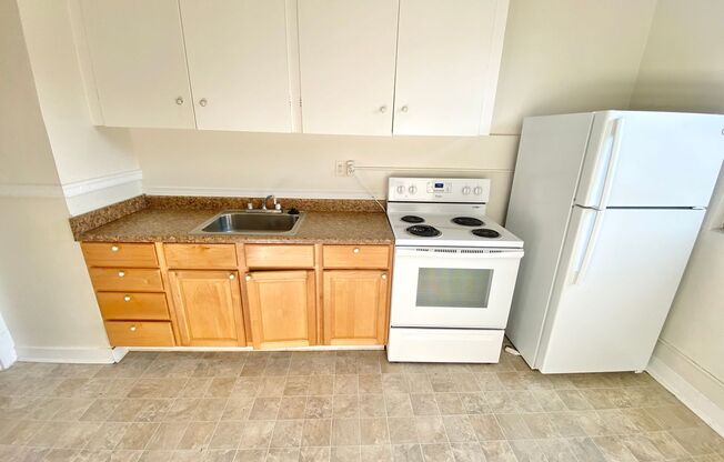 2 beds, 1 bath, 975 sqft, $2,395, Unit 204