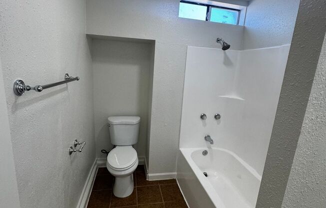 365 1/2 N. Echo Ave.