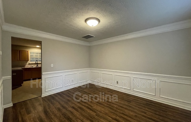 5111 EAGLE CRK DR