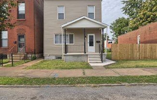 4253 Swan Ave. - MOVE IN SPECIAL!!!