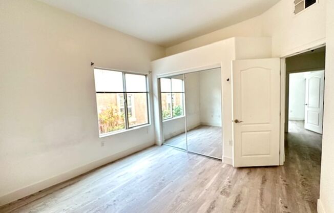 3 beds, 2 baths, $1,695, Unit # 1022