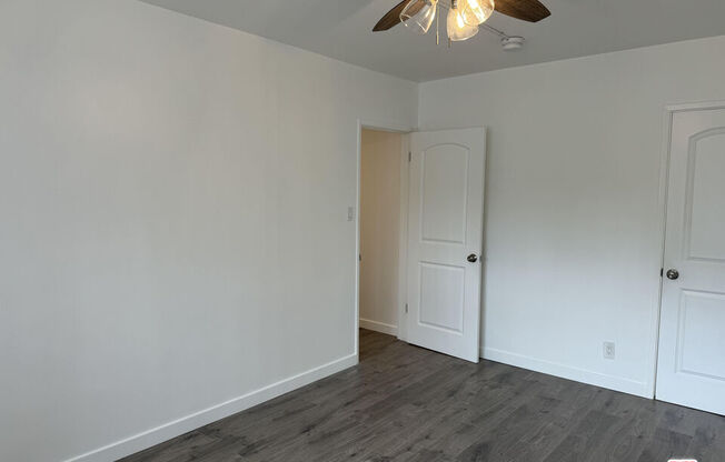 2 beds, 1 bath, $2,400