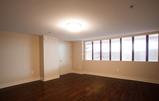 2 beds, 2 baths, 1,125 sqft, $2,660, Unit 402