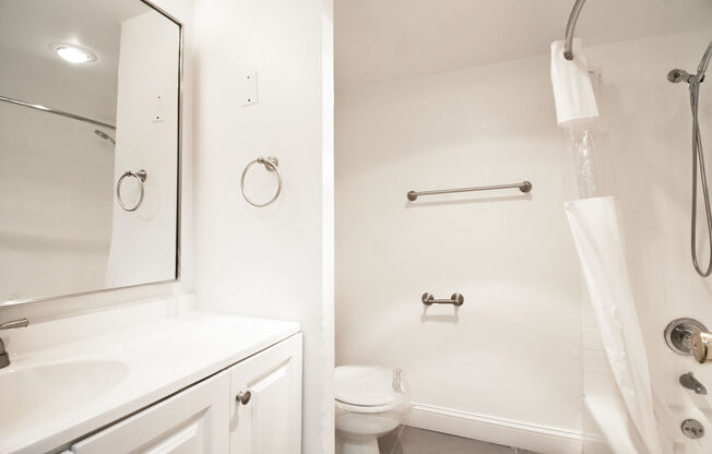 2 beds, 2 baths, 1,192 sqft, $3,980