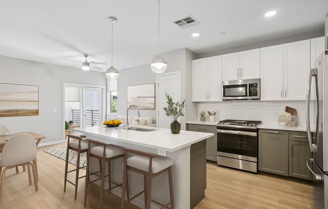 1 bed, 1 bath, 739 sqft, $1,625, Unit 129