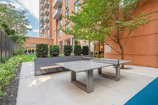Studio, 1 bath, $5,700, Unit 5G