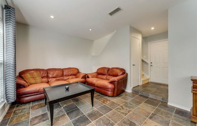 4333 Bowser Ave Apt 7