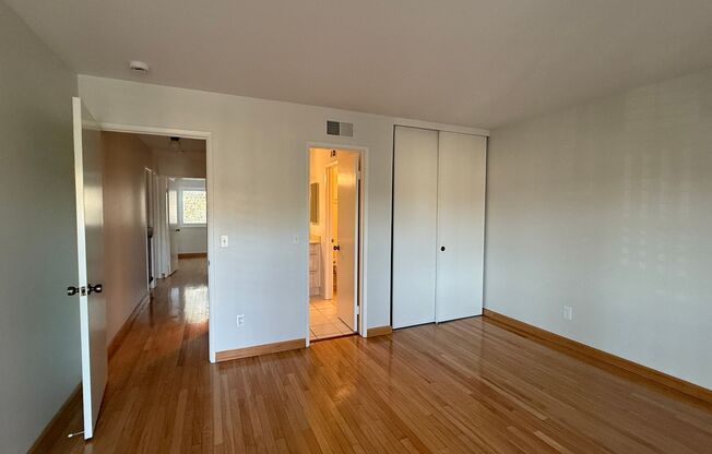 3 beds, 2 baths, $3,695, Unit # 54