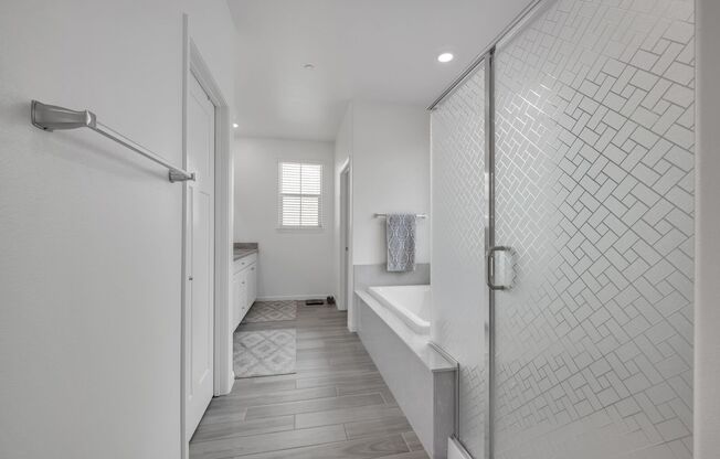 4 beds, 3 baths, $2,900