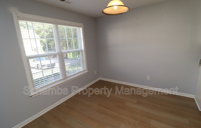 410 WHITEHALL CT