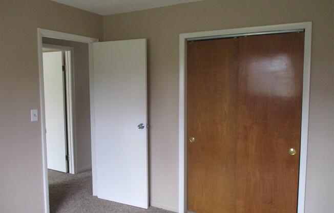 2 beds, 1 bath, $750