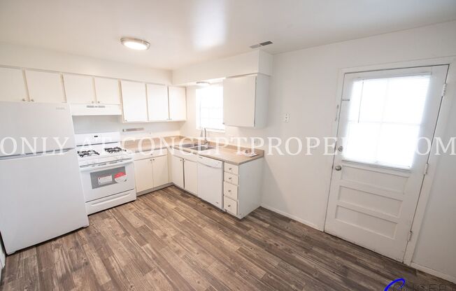 2 beds, 1.5 baths, 1,040 sqft, $1,499, Unit 10