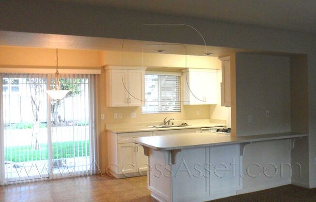 10 N CTR ST