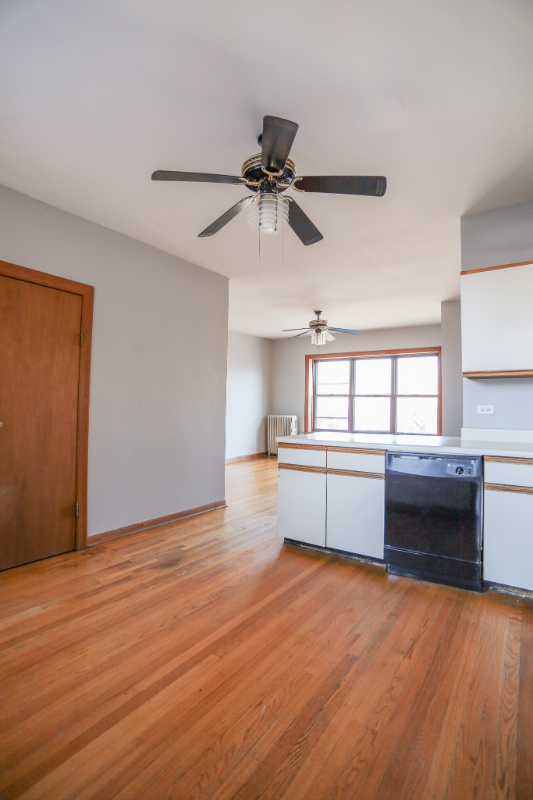 1348 FOSTER