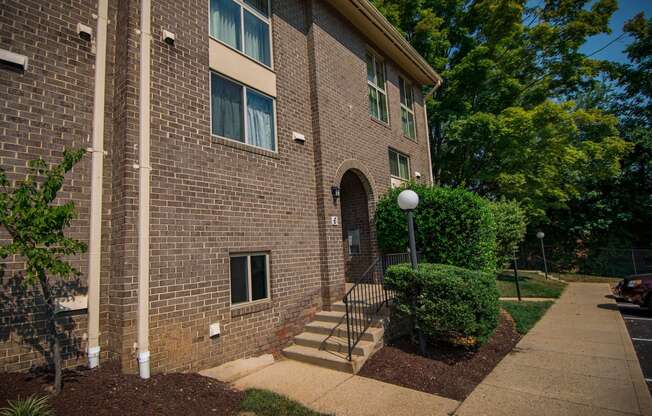 Maplewood Villas Apartments Building Exterior 67