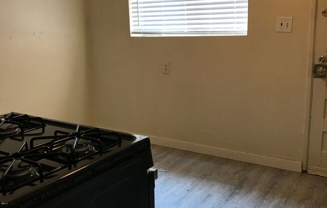 2 beds, 1 bath, 600 sqft, $1,210, Unit 1785 Unit 6