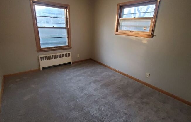 1 bed, 1 bath, 381 sqft, $825, Unit #1