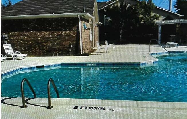 8609 HUNTERS TRCE LN